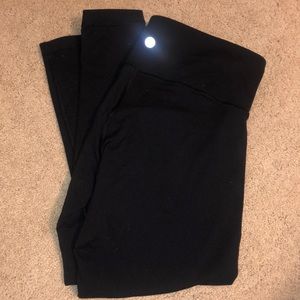 Lululemon black wunder under leggings
